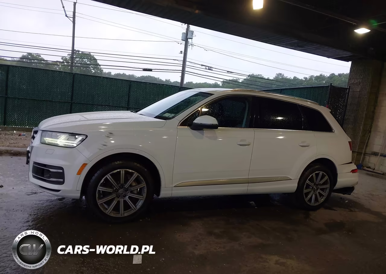 2018 Audi Q7 3.0T Premium VIN:WA1LAAF77JD037877 - 14