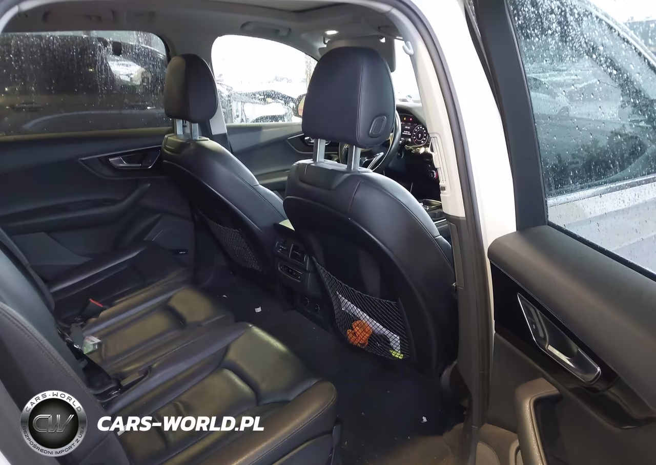 2018 Audi Q7 3.0T Premium VIN:WA1LAAF77JD037877 - 8