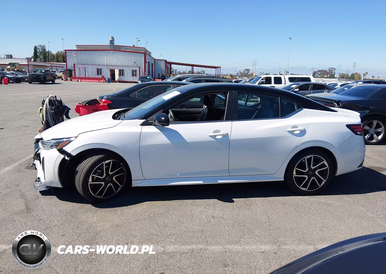 2025 Nissan Sentra Sr VIN:3N1AB8DV9SY367445 - 14