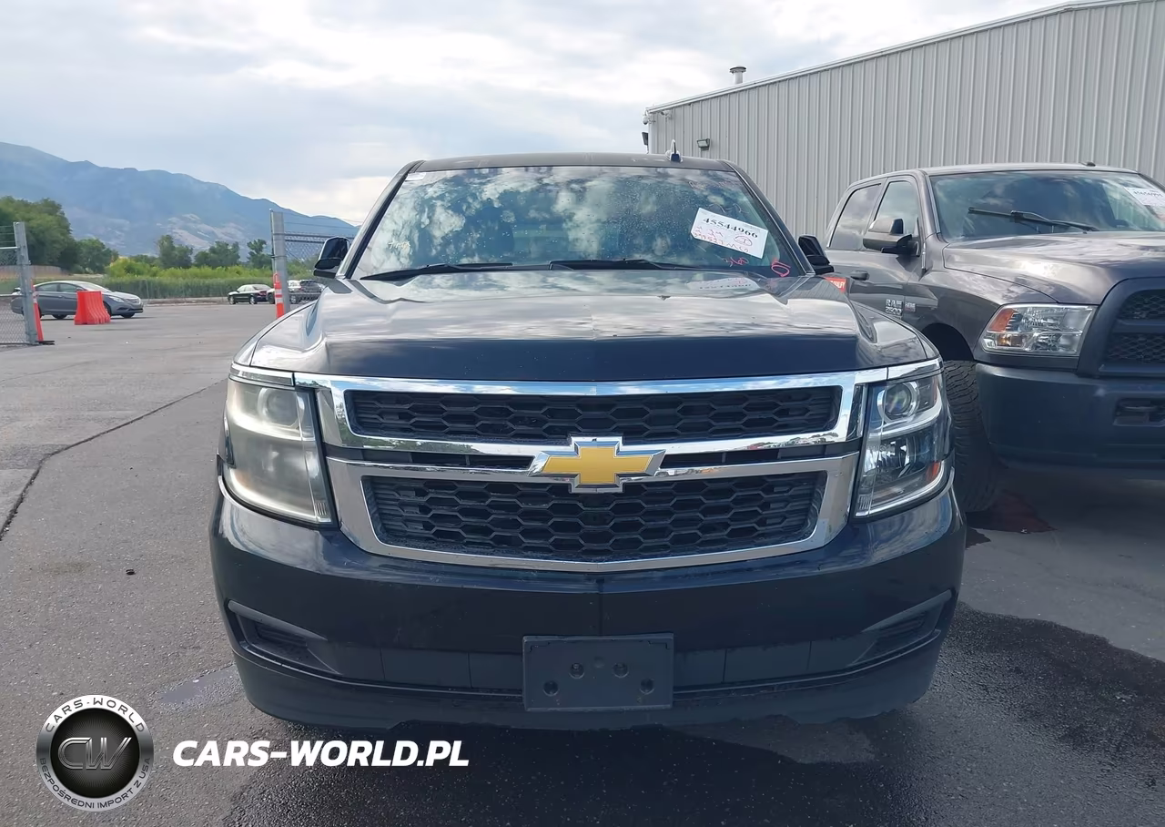 2017 Chevrolet Suburban Lt VIN:1GNSKHKC8HR175801 - 12