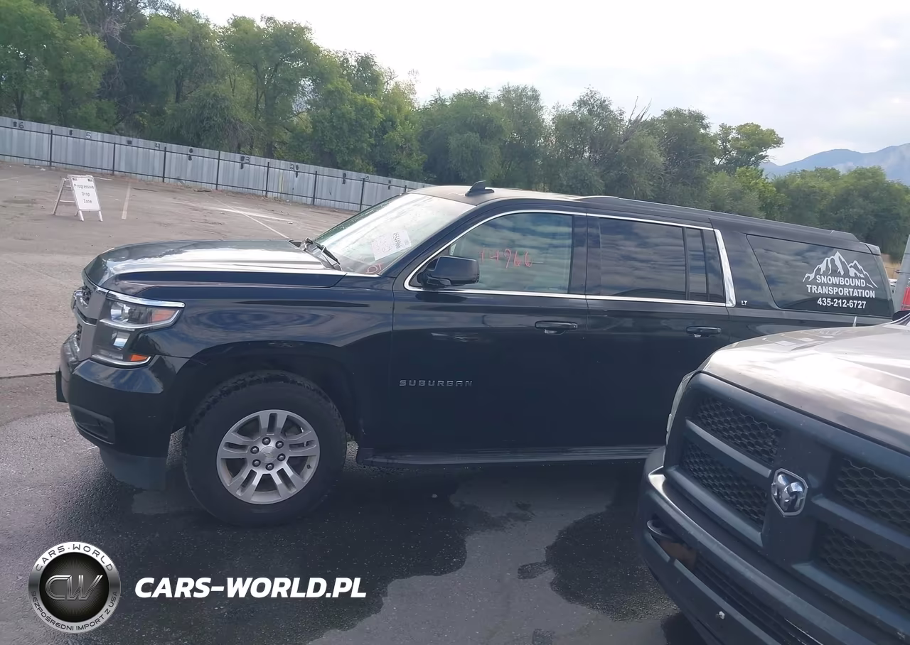2017 Chevrolet Suburban Lt VIN:1GNSKHKC8HR175801 - 14