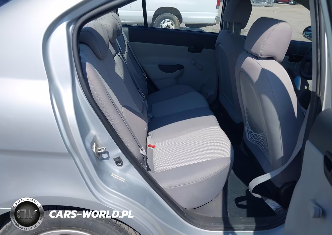 2009 Hyundai Accent Gls VIN:KMHCN46CX9U296881 - 8