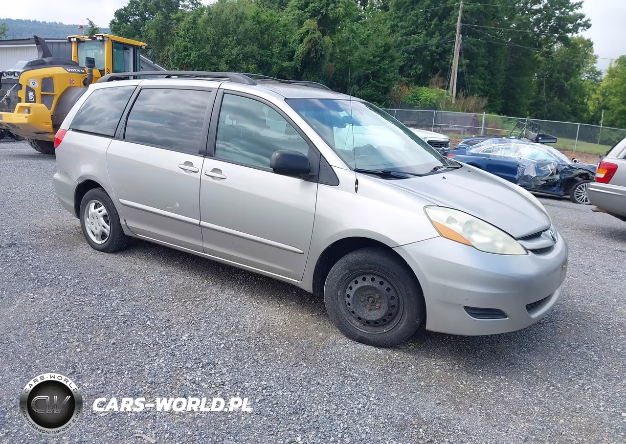 2006 Toyota Sienna Le – zdjęcie 1 z 15
