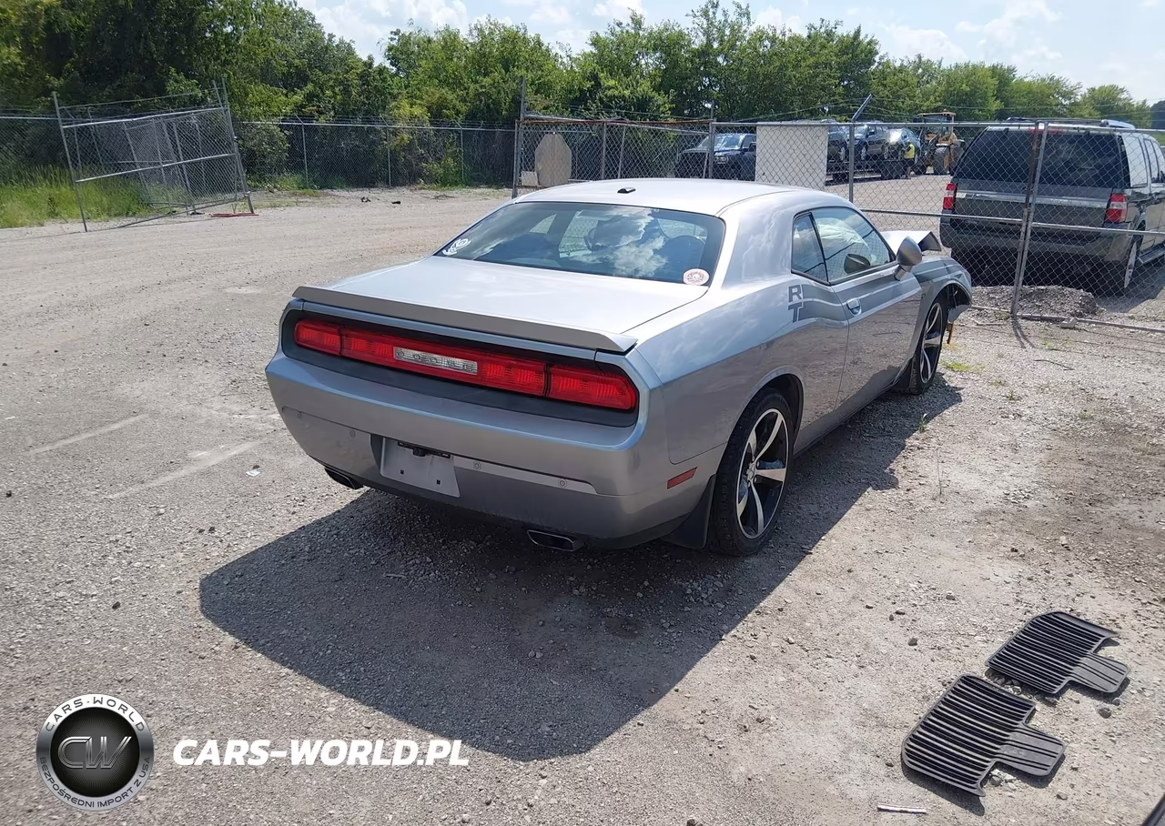 2014 Dodge Challenger R-T Classic VIN:2C3CDYBT7EH153912 - 4