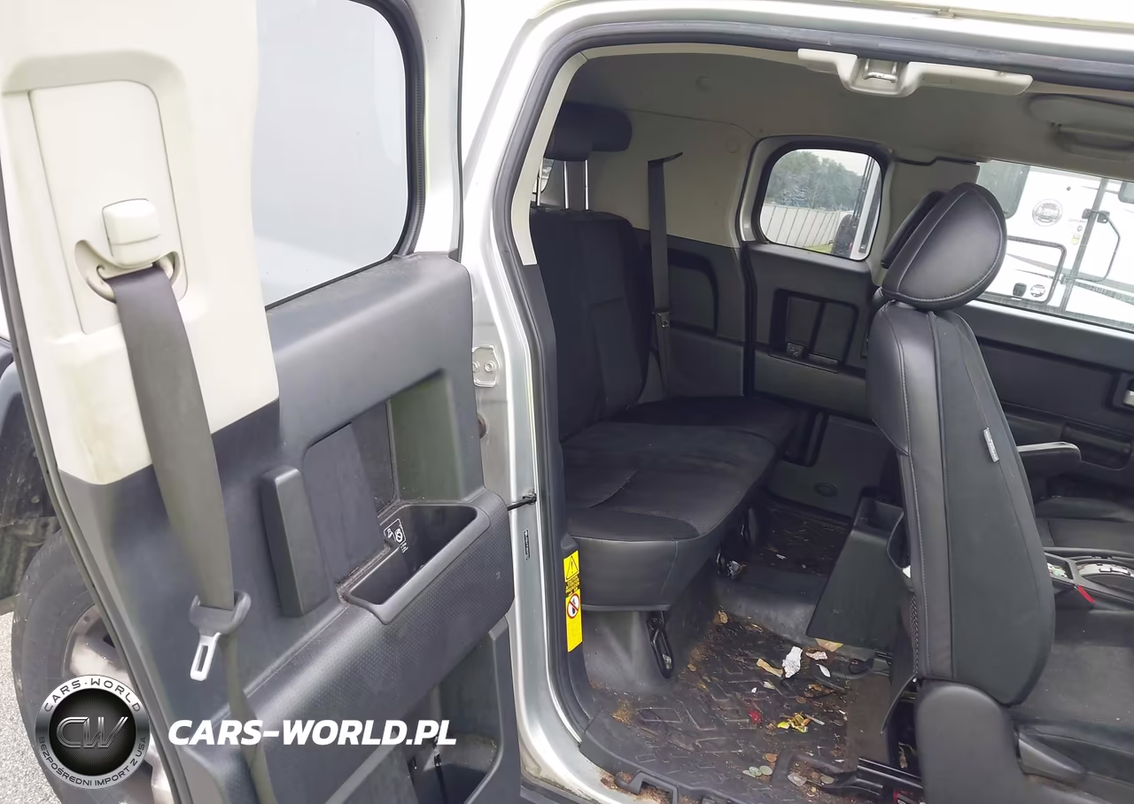2008 Toyota Fj Cruiser VIN:JTEBU11F28K015570 - 8