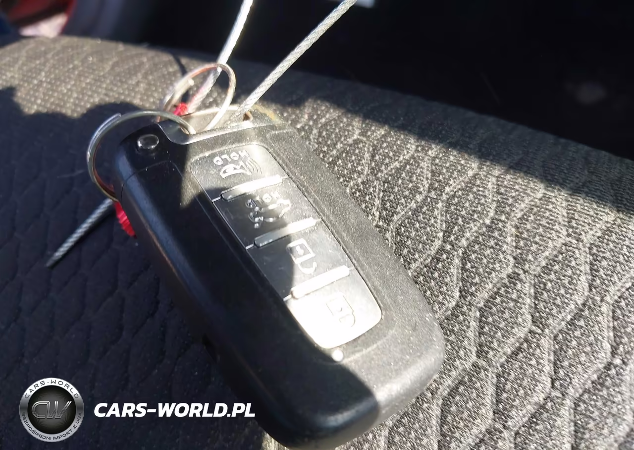2020 Hyundai Veloster N VIN:KMHT36AH9LU005752 - 11