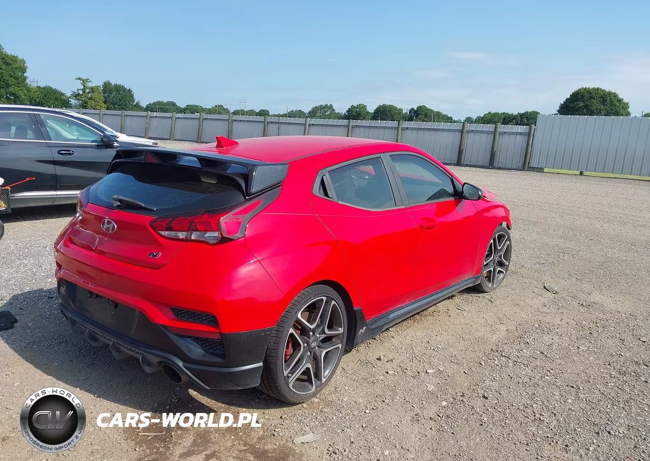 2020 Hyundai Veloster N VIN:KMHT36AH9LU005752 - 4
