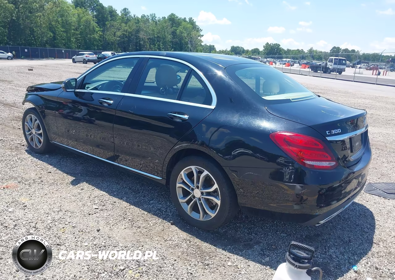 2016 Mercedes-Benz C 300 4Matic VIN:55SWF4KB4GU107674 - 3