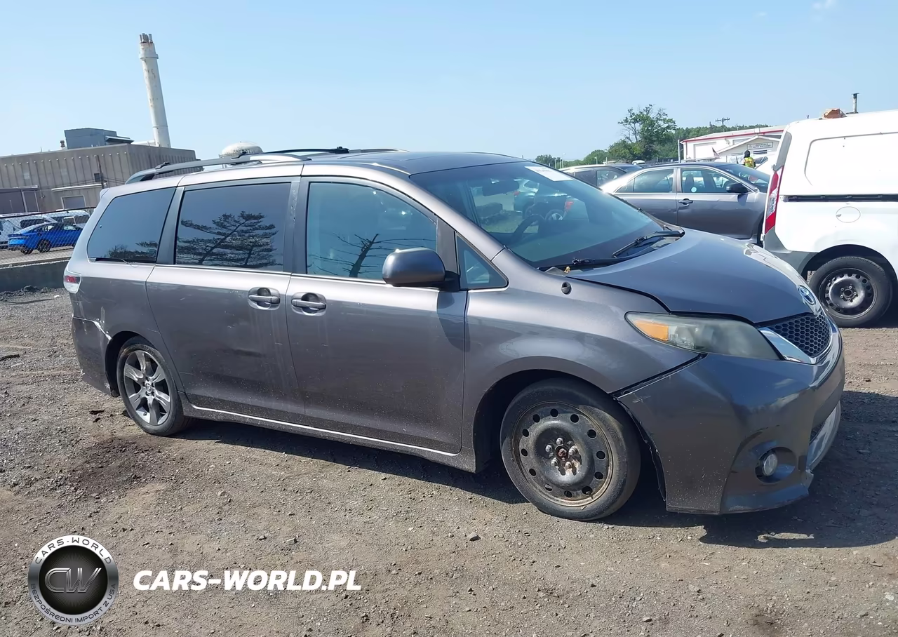 2011 Toyota Sienna Se VIN:5TDXK3DC2BS165031 - 14