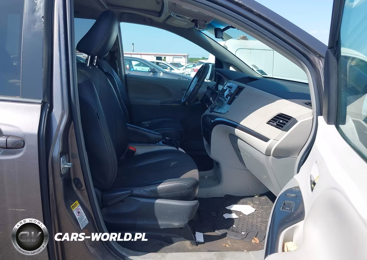 2011 Toyota Sienna Se VIN:5TDXK3DC2BS165031 - 5