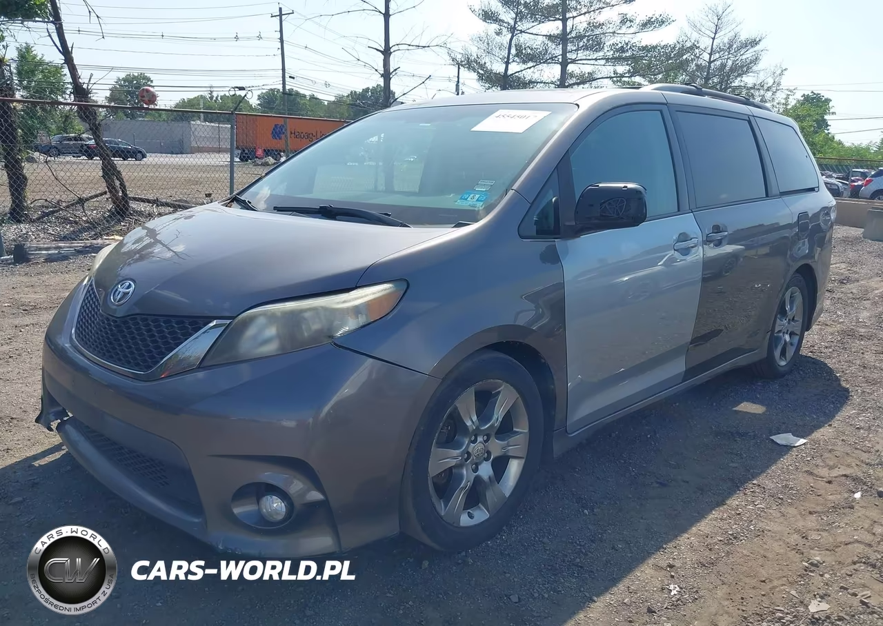 2011 Toyota Sienna Se VIN:5TDXK3DC2BS165031 - 6