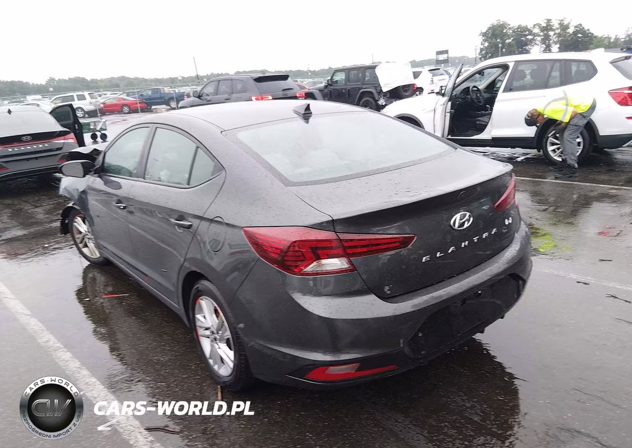 2020 Hyundai Elantra Sel VIN:5NPD84LF0LH557578 - 3