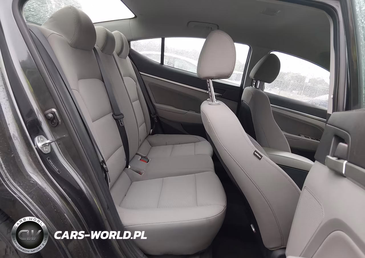2020 Hyundai Elantra Sel VIN:5NPD84LF0LH557578 - 8