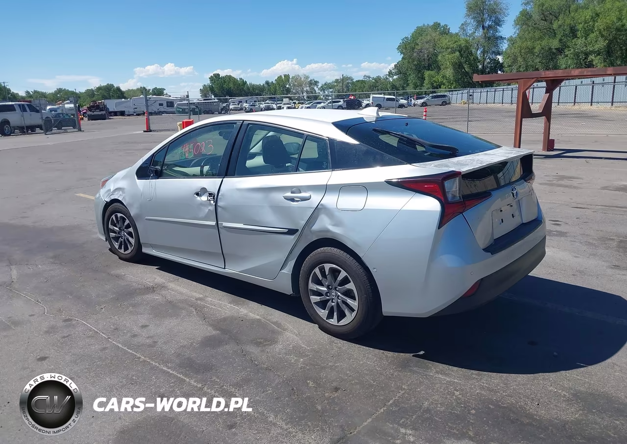 2020 Toyota Prius Xle VIN:JTDKARFU4L3122562 - 3
