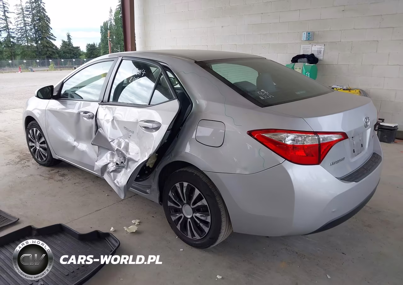 2016 Toyota Corolla Le VIN:2T1BURHE9GC717434 - 3