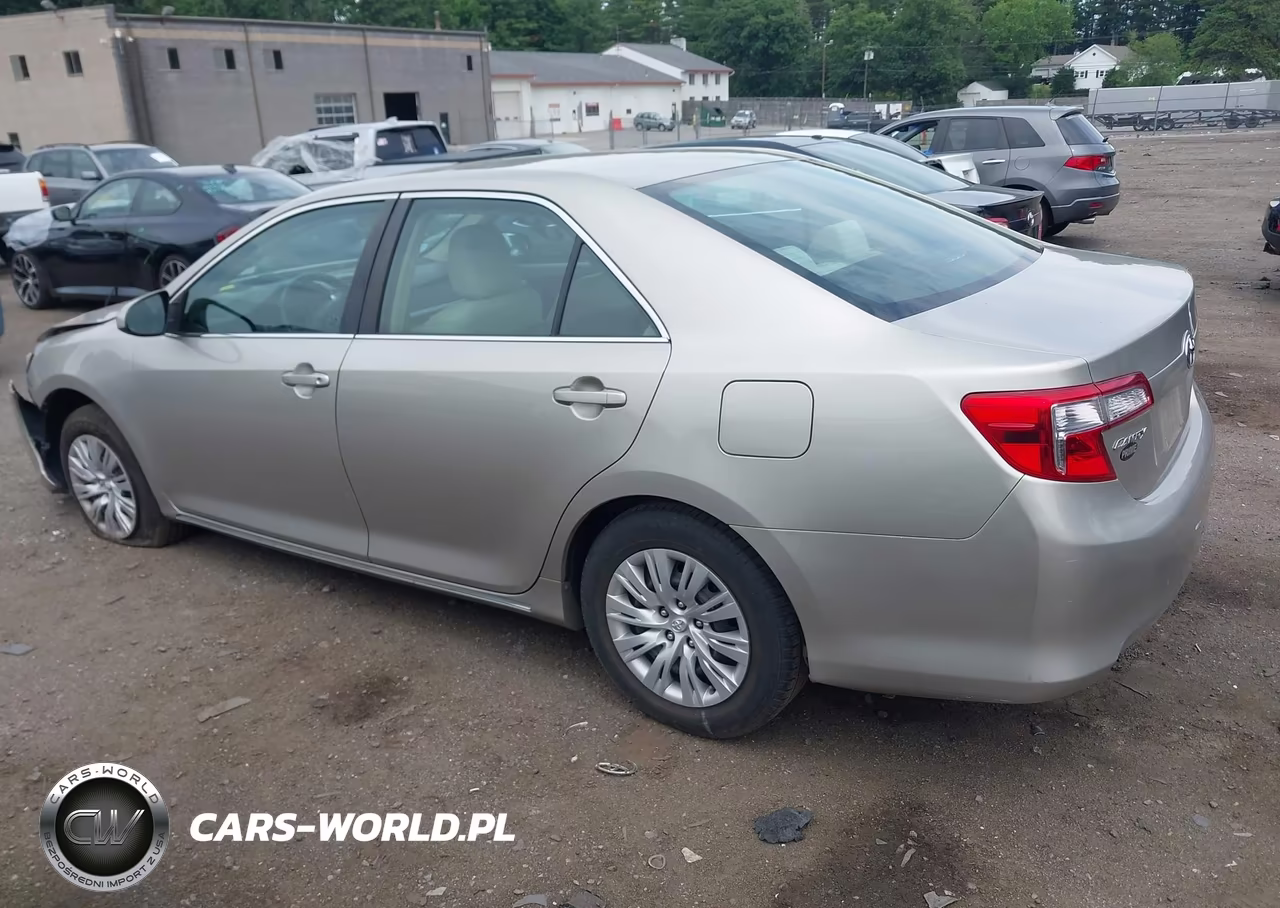 2014 Toyota Camry Le VIN:4T4BF1FK9ER339640 - 13