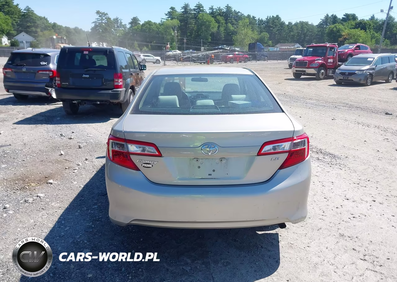 2014 Toyota Camry Le VIN:4T4BF1FK9ER339640 - 15