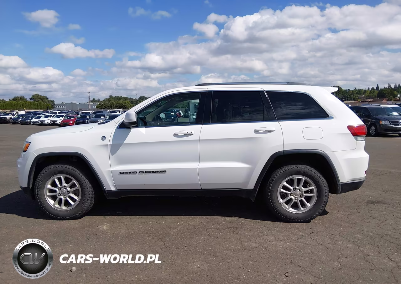 2020 Jeep Grand Cherokee Laredo E 4X4 VIN:1C4RJFAG8LC339711 - 14
