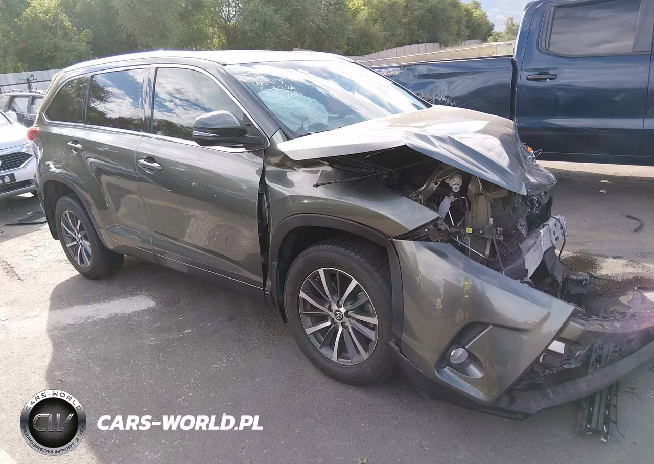 2017 Toyota Highlander Se