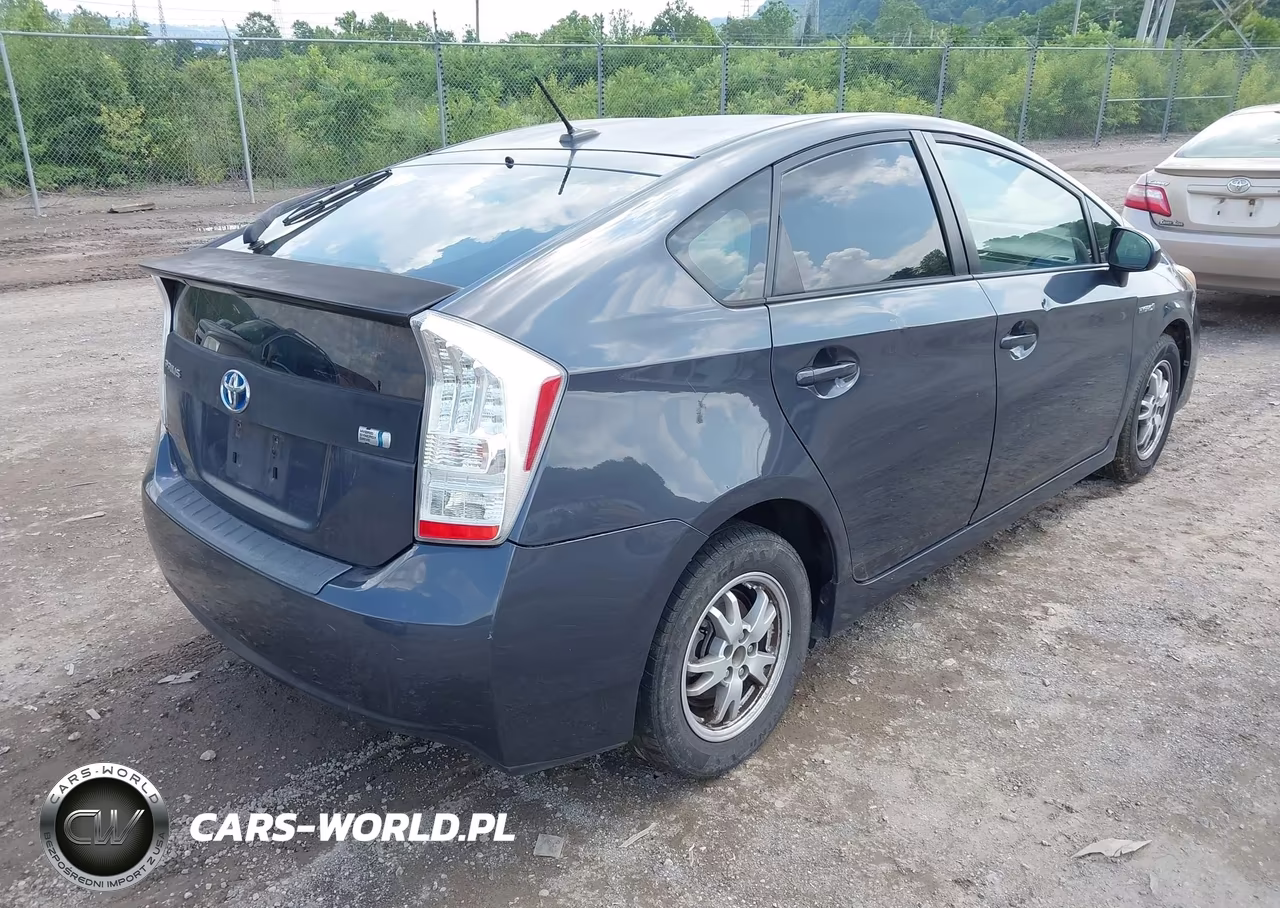 2010 Toyota Prius Iii VIN:JTDKN3DU0A5024232 - 4