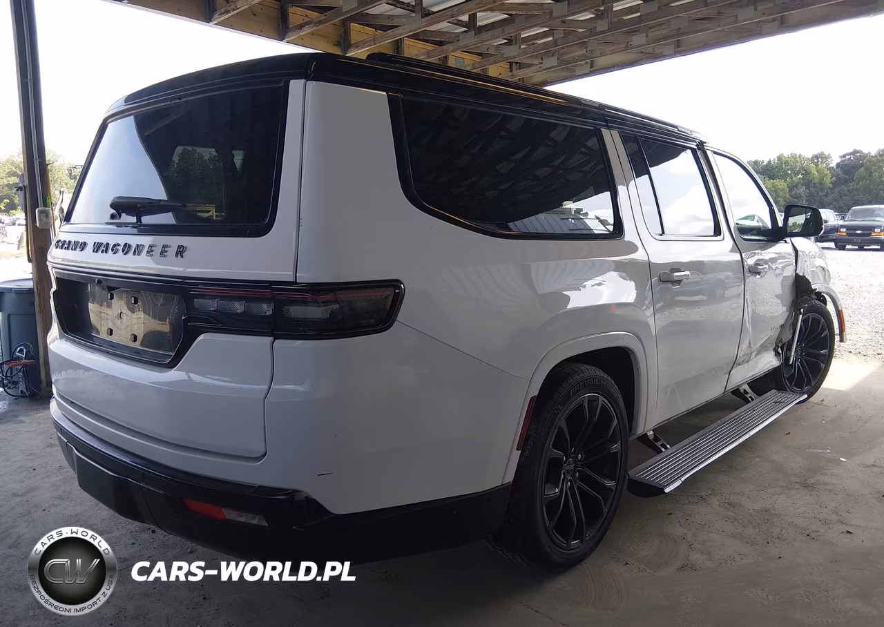 2024 Jeep Grand Wagoneer L Series Ii 4X4 VIN:1C4SJSFP3RS149882 - 4