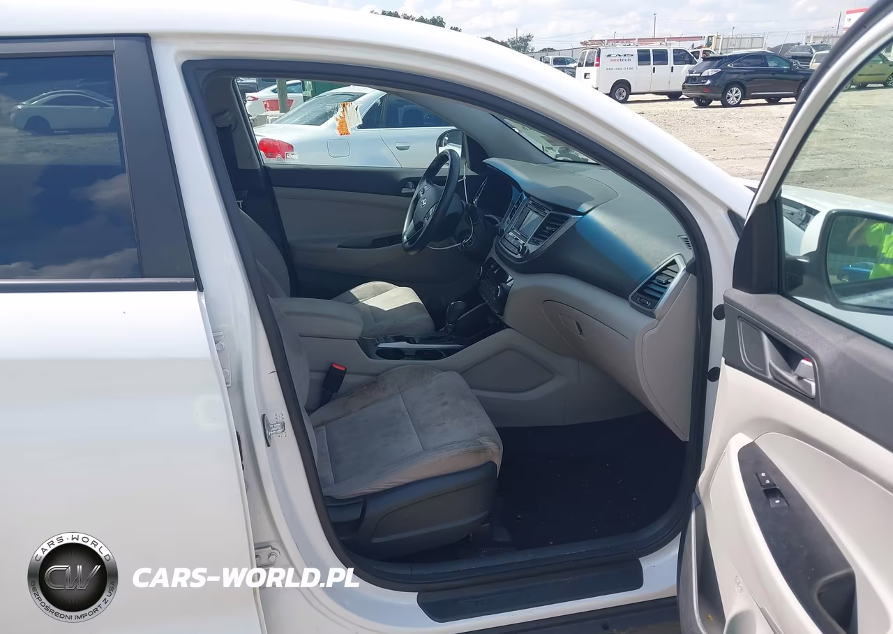 2018 Hyundai Tucson Se VIN:KM8J2CA42JU664680 - 5