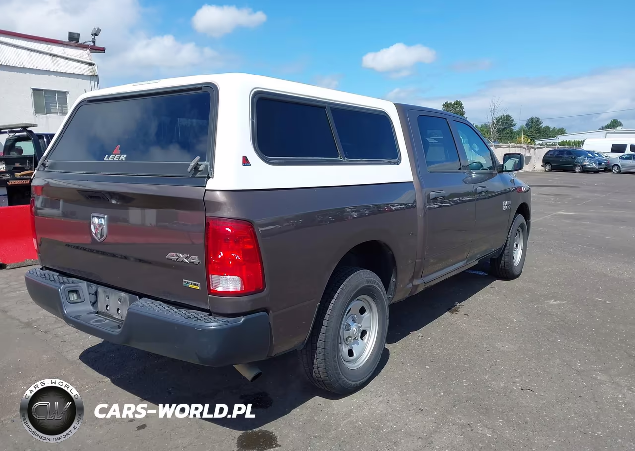 2018 Ram 1500 Tradesman 4X4 5'7 Box VIN:1C6RR7KG7JS306660 - 4