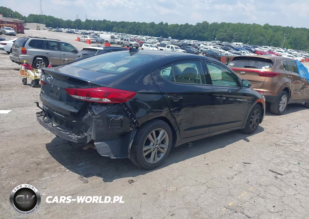 2017 Hyundai Elantra Se VIN:5NPD84LF1HH156676 - 4
