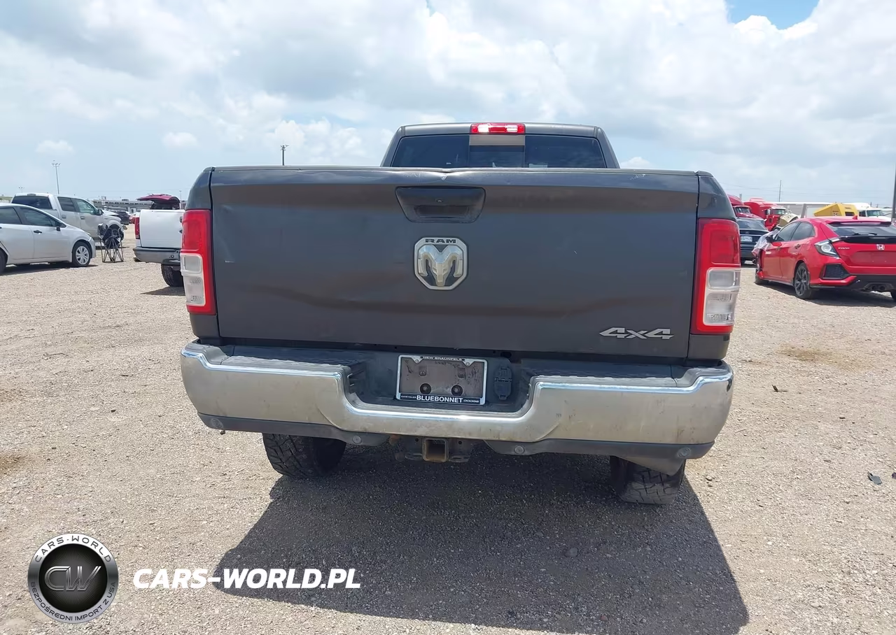 2019 Ram 2500 Tradesman 4X4 8' Box VIN:3C6UR5HL0KG682032 - 17