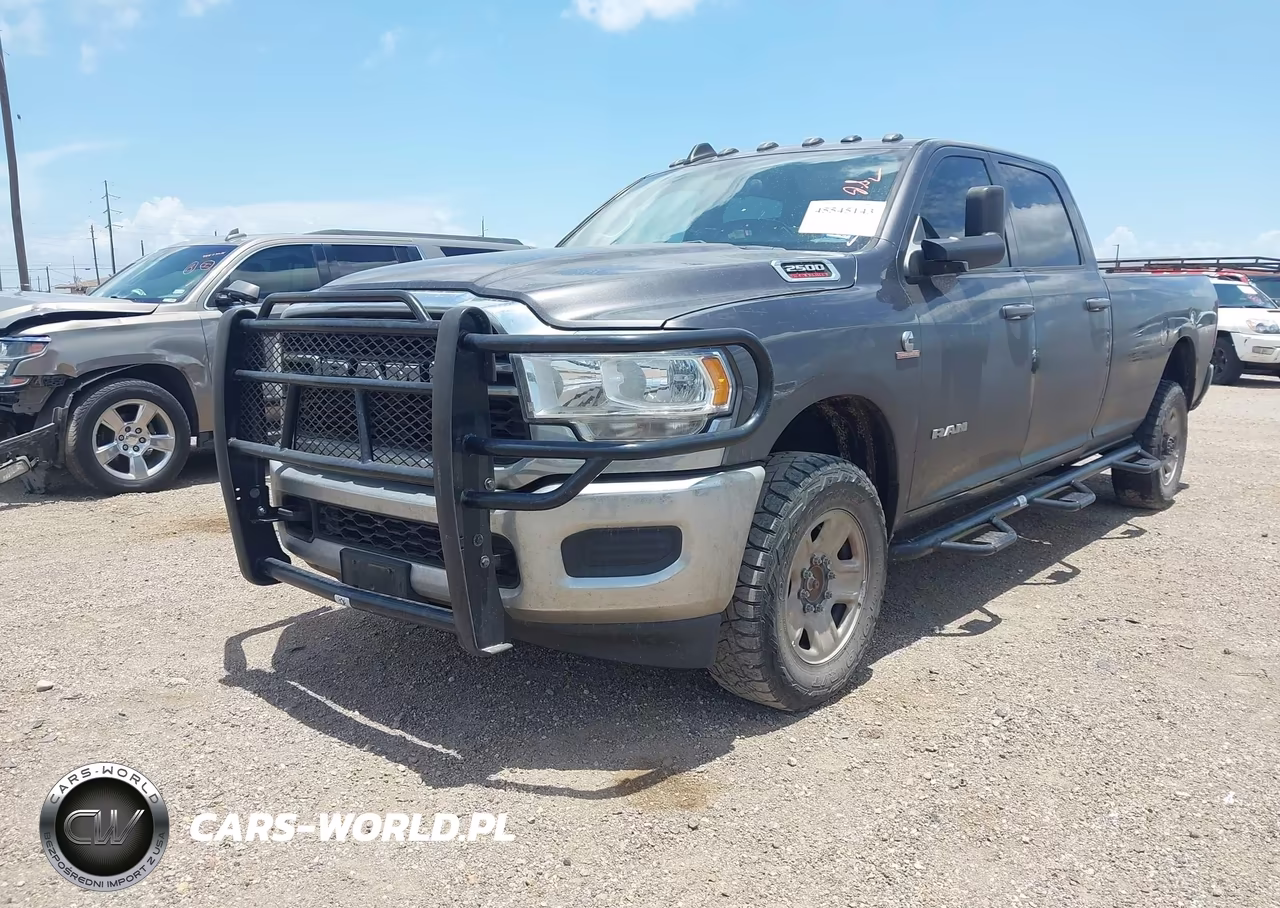 2019 Ram 2500 Tradesman 4X4 8' Box VIN:3C6UR5HL0KG682032 - 2
