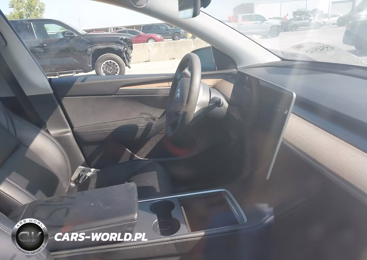 2023 Tesla Model Y Awd-Long Range Dual Motor All-Wheel Drive VIN:7SAYGAEE1PF610447 - 15