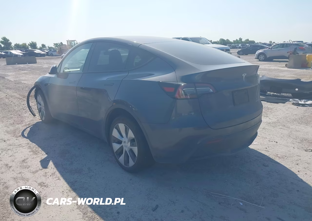 2023 Tesla Model Y Awd-Long Range Dual Motor All-Wheel Drive VIN:7SAYGAEE1PF610447 - 3
