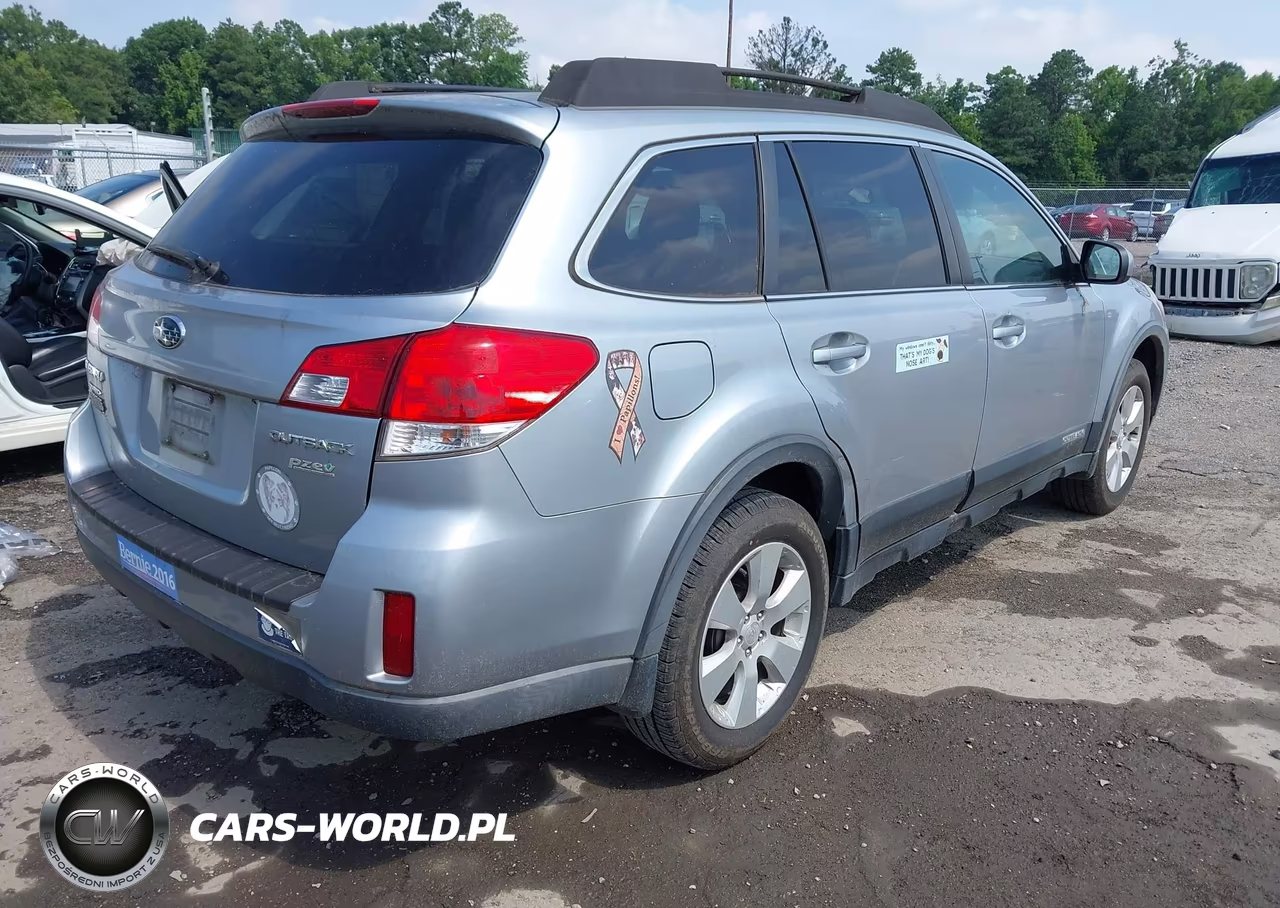 2012 Subaru Outback 2.5I Premium VIN:4S4BRBCC7C3240256 - 4
