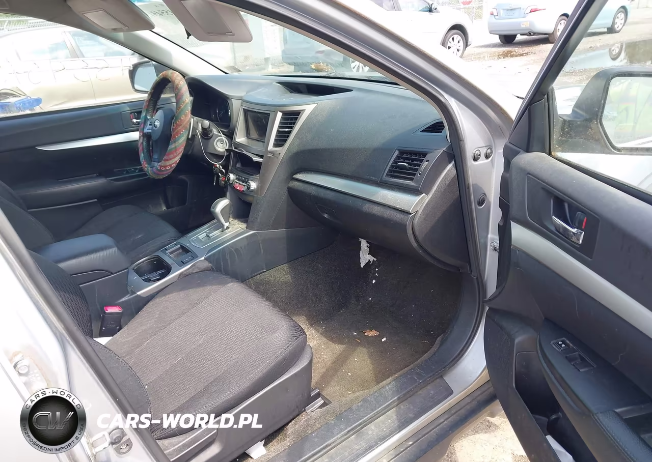 2012 Subaru Outback 2.5I Premium VIN:4S4BRBCC7C3240256 - 5