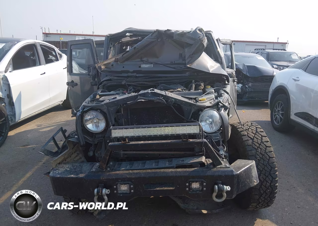 2016 Jeep Wrangler Unlimited Sport VIN:1C4BJWDG6GL257754 - 13
