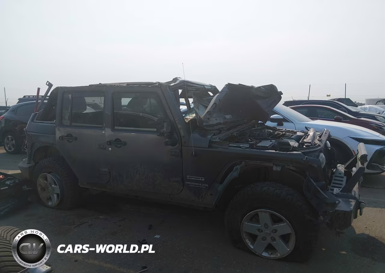 2016 Jeep Wrangler Unlimited Sport VIN:1C4BJWDG6GL257754 - 14