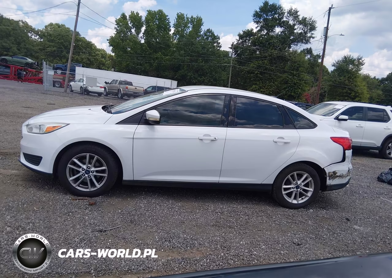 2015 Ford Focus Se VIN:1FADP3F2XFL292244 - 14