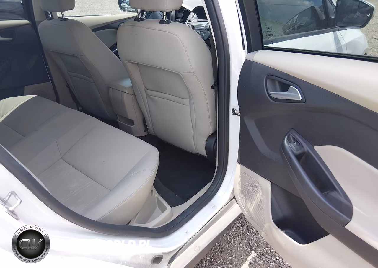 2015 Ford Focus Se VIN:1FADP3F2XFL292244 - 8