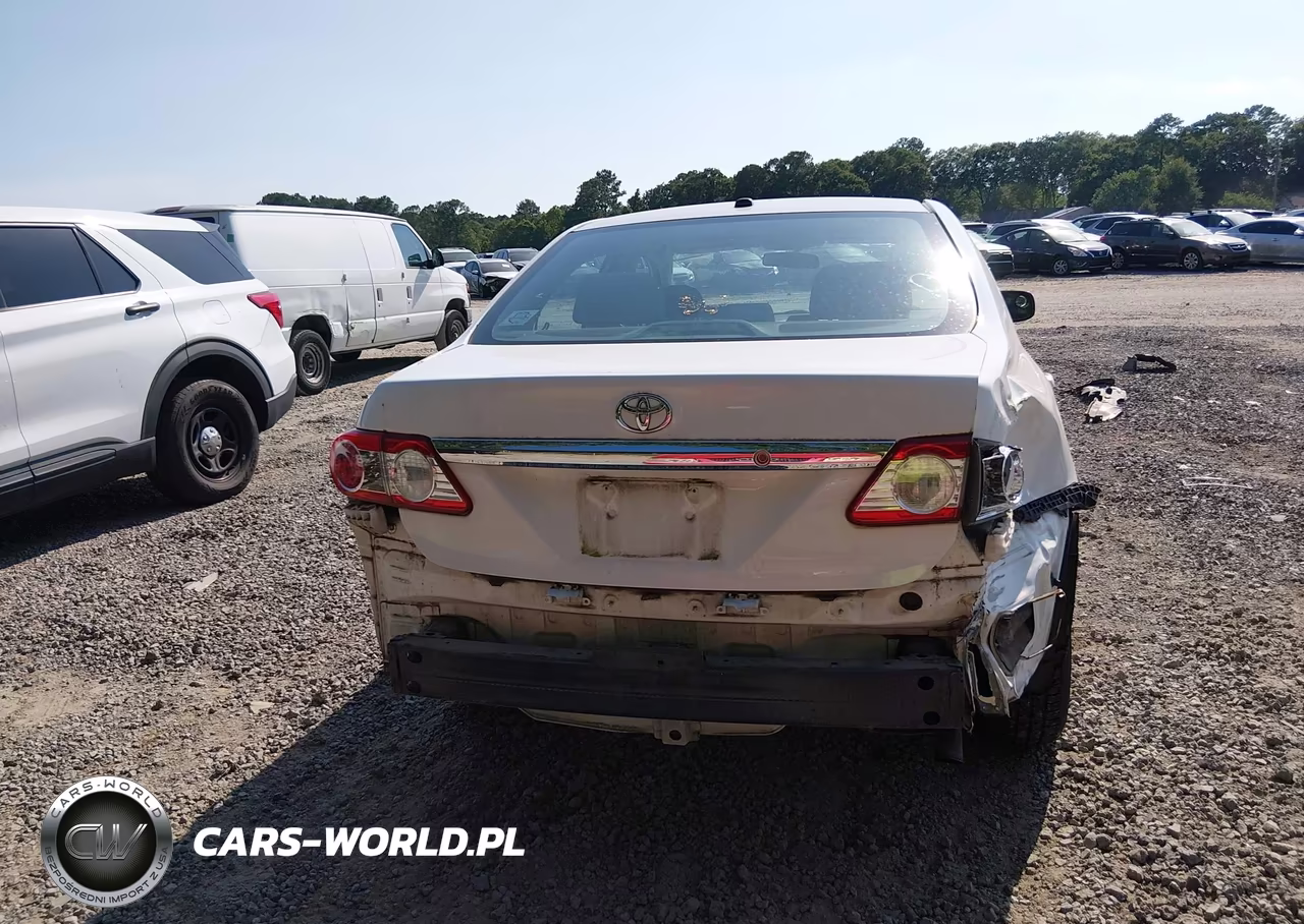 2013 Toyota Corolla Le VIN:5YFBU4EE4DP106777 - 16
