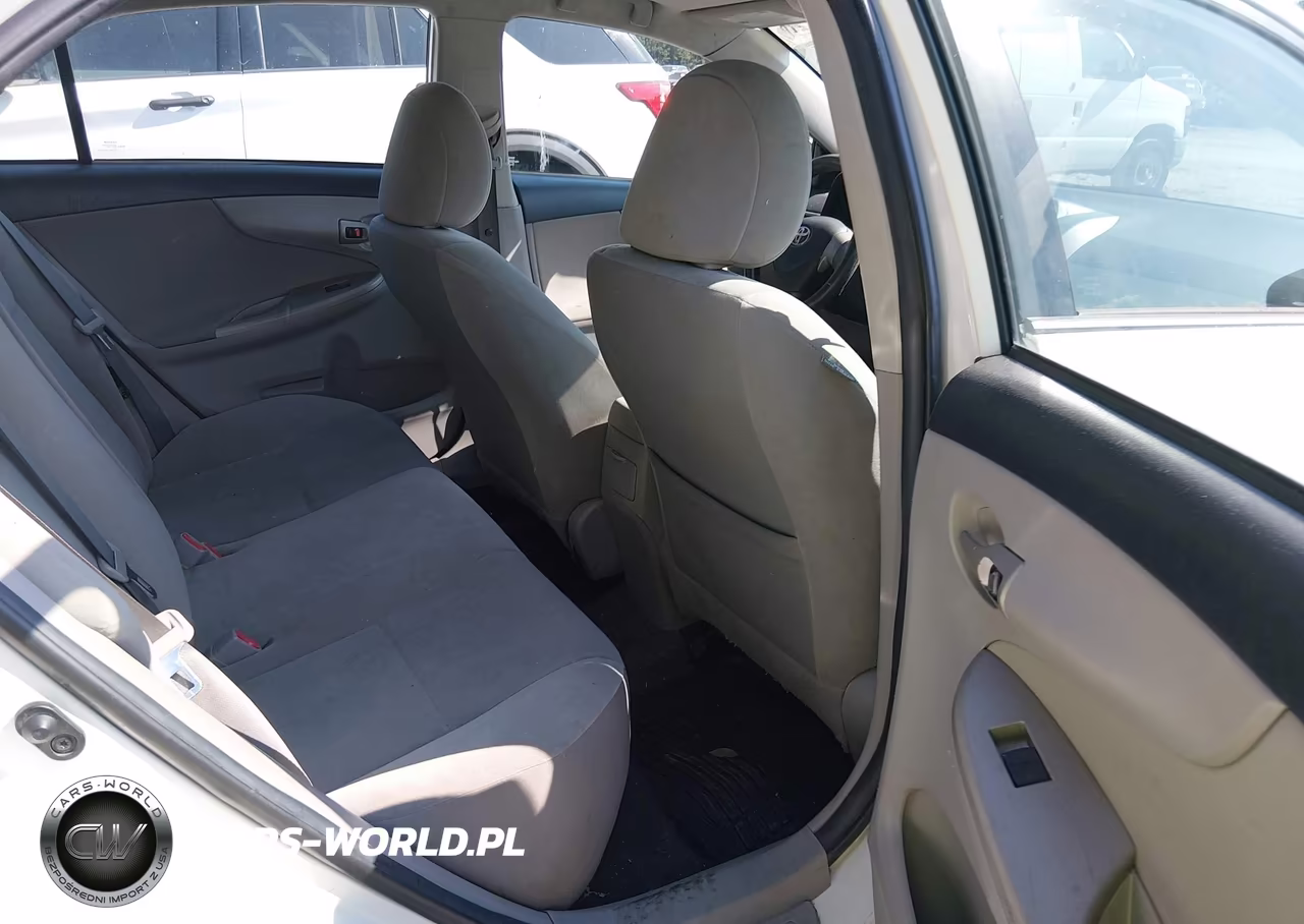2013 Toyota Corolla Le VIN:5YFBU4EE4DP106777 - 8