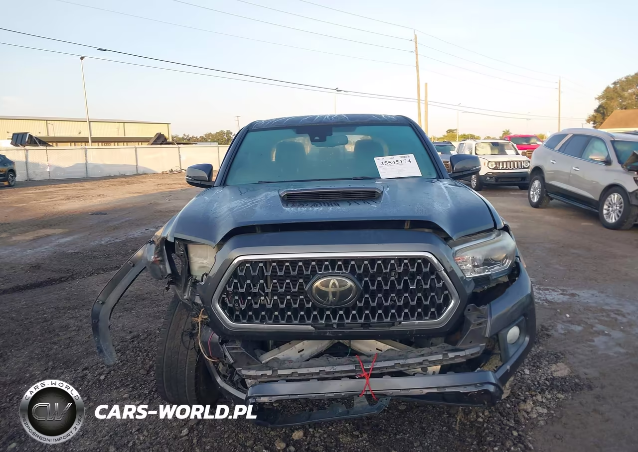 2018 Toyota Tacoma Trd Sport VIN:3TMAZ5CN8JM055065 - 13