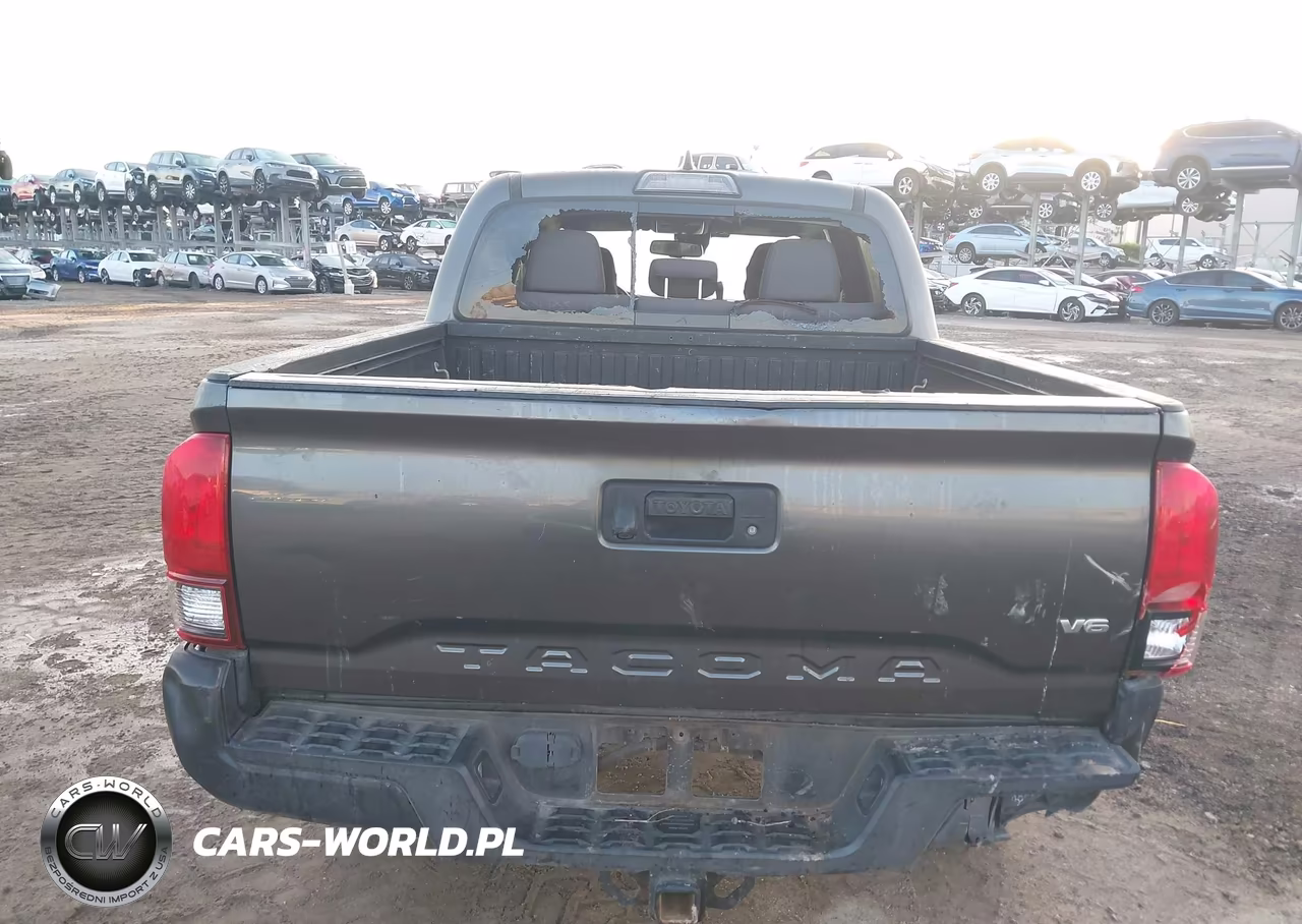 2018 Toyota Tacoma Trd Sport VIN:3TMAZ5CN8JM055065 - 17