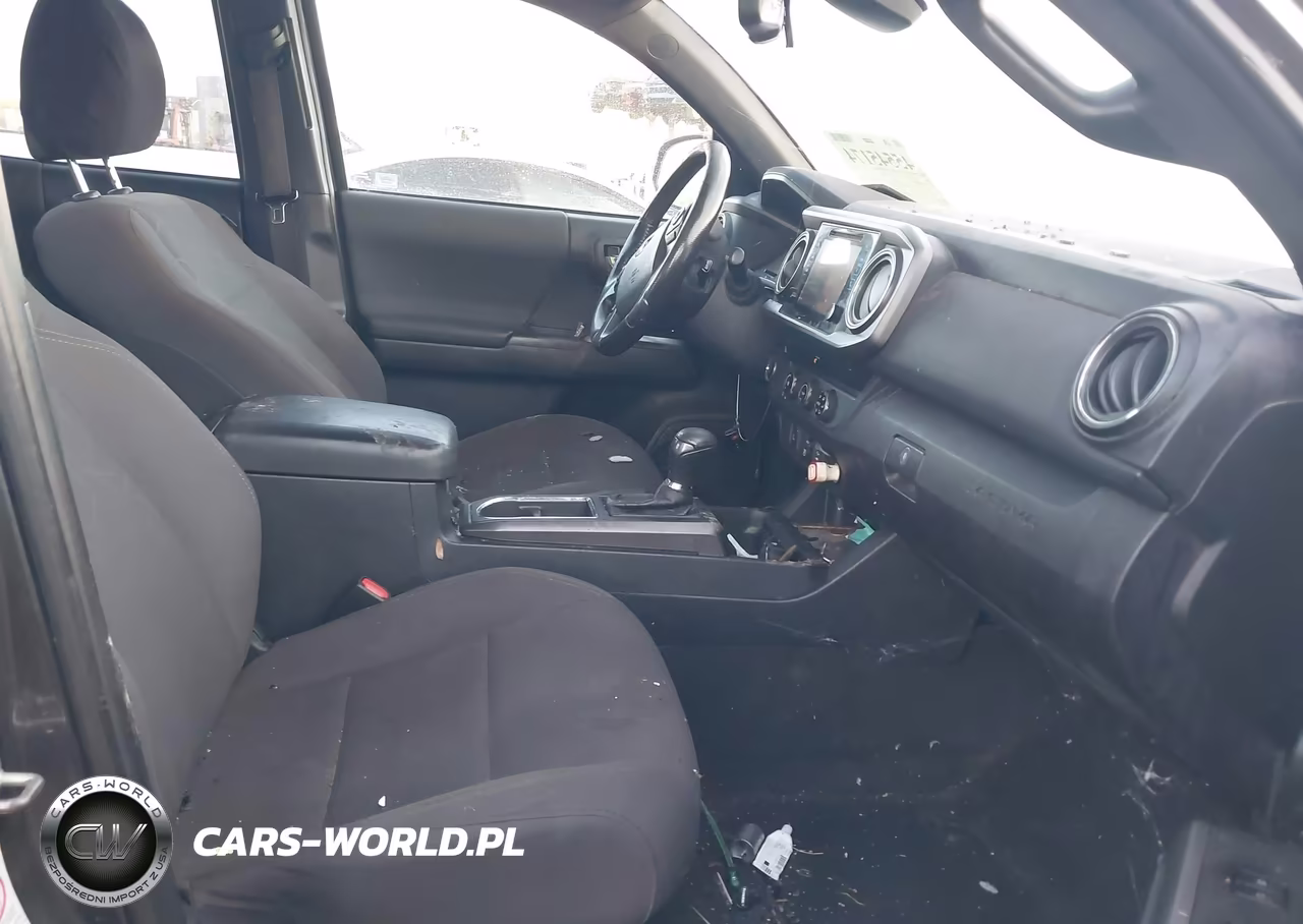 2018 Toyota Tacoma Trd Sport VIN:3TMAZ5CN8JM055065 - 5