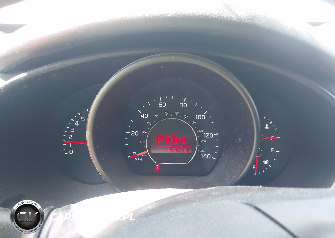 2016 Kia Soul + VIN:KNDJP3A57G7241583 - 7