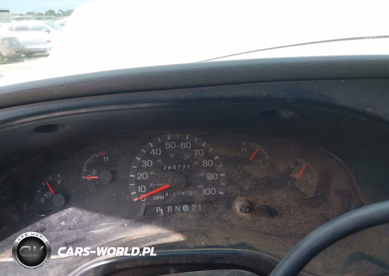 2001 Ford E-350 Super Duty Xl-Xlt VIN:1FBSS31L01HA75351 - 7