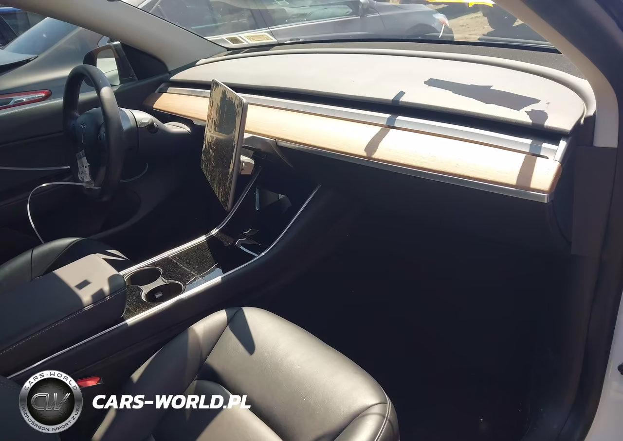 2020 Tesla Model Y Long Range Dual Motor All-Wheel Drive VIN:5YJYGDEE4LF037374 - 5