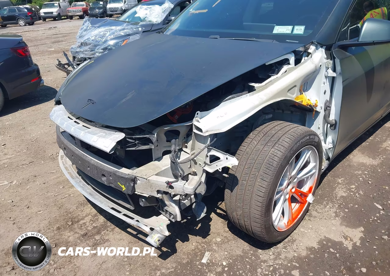2020 Tesla Model Y Long Range Dual Motor All-Wheel Drive VIN:5YJYGDEE4LF037374 - 6