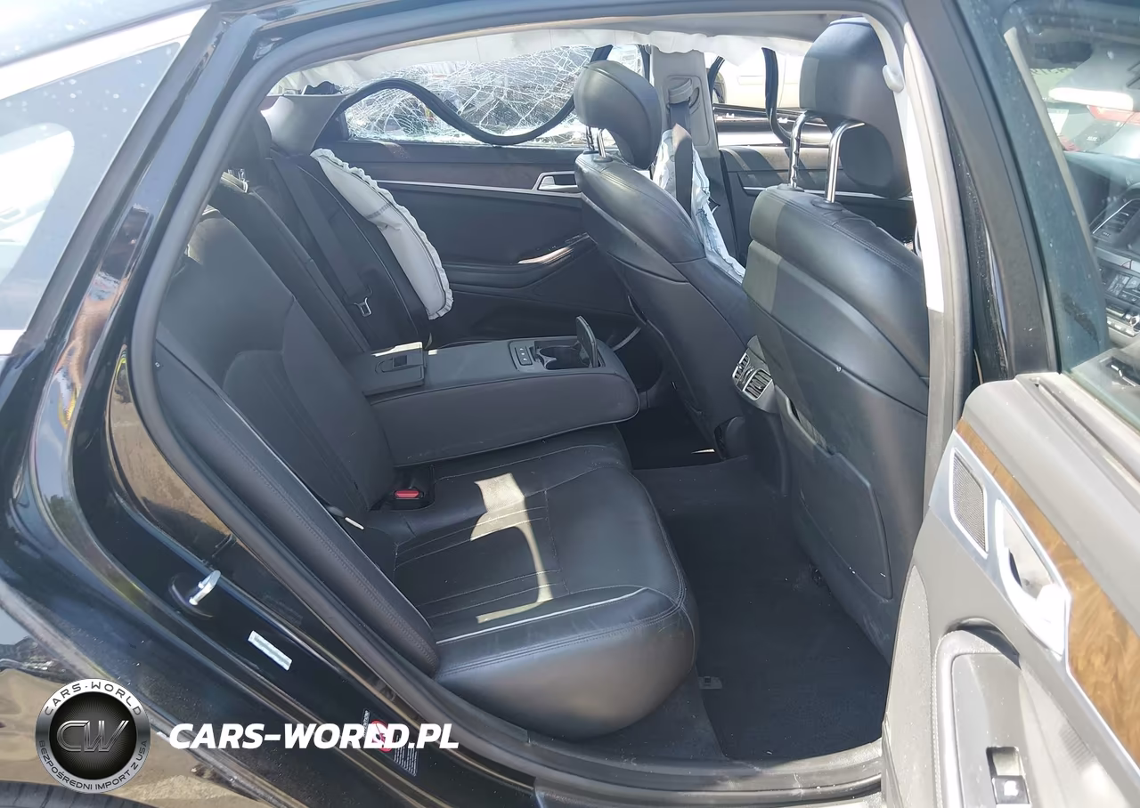 2015 Hyundai Genesis 3.8 VIN:KMHGN4JE1FU023799 - 8