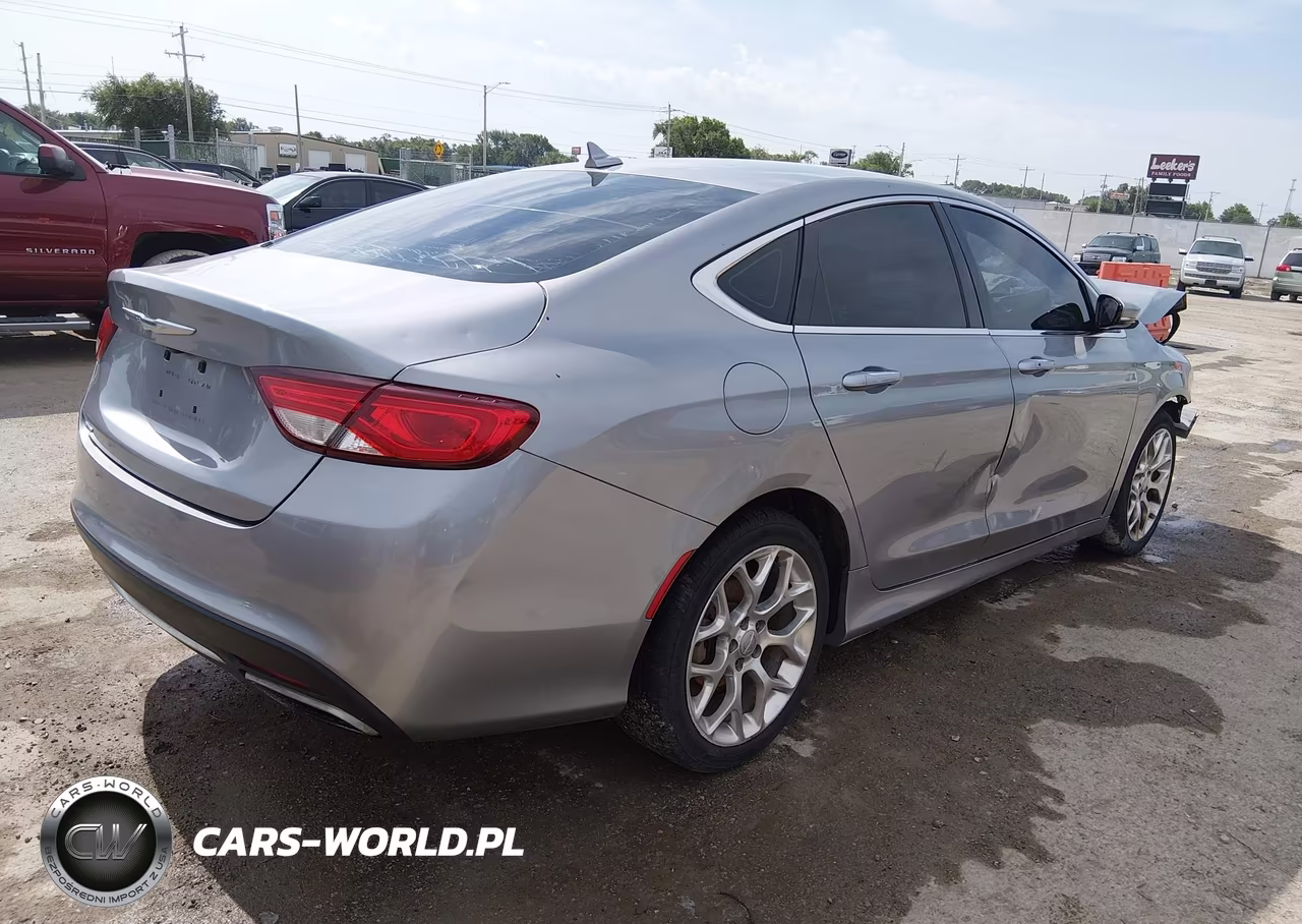 2015 Chrysler 200 C VIN:1C3CCCEG1FN512474 - 4