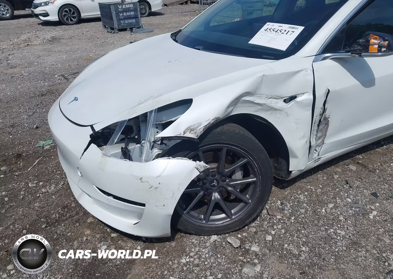 2020 Tesla Model 3 Long Range Dual Motor All-Wheel Drive VIN:5YJ3E1EB8LF637075 - 6